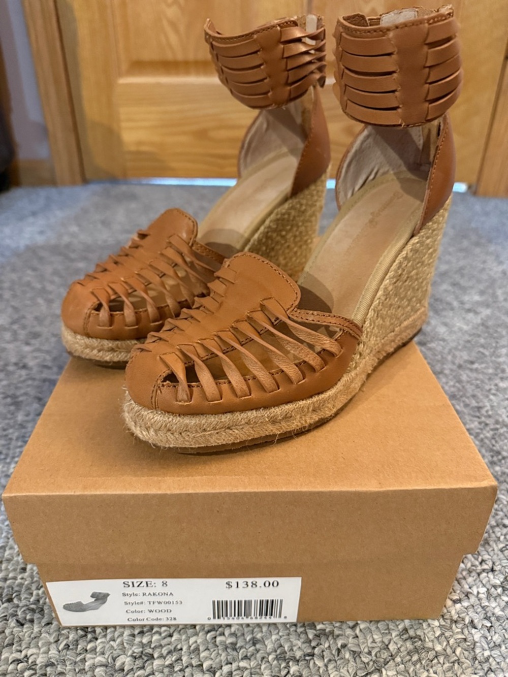 NEW Tommy Bahama Womens Espadrille Wedges 8.Tan Leather Gladiator "Rakona"